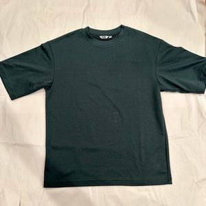UniQlo Forest Green Short Sleeve Men Shirt Size M
